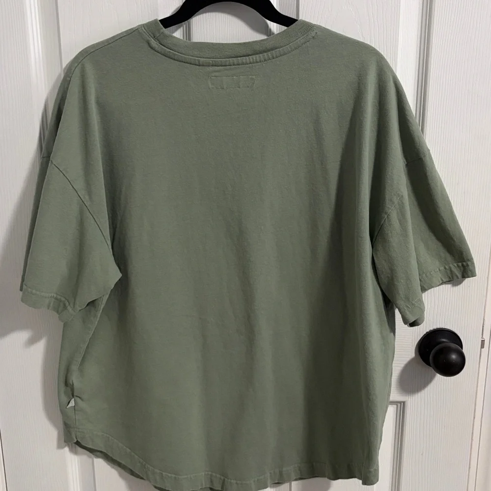 Urban Outfitters Men’s Standard Cloth Heavyweight Tee - Picture 2 of 3